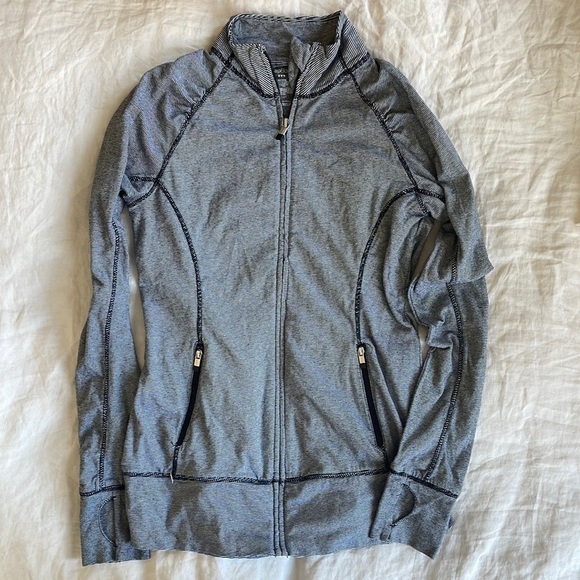 Gap body full zip training sweatshirt Stripe Gray Lightweight Size XS Activewear - Picture 1 of 7